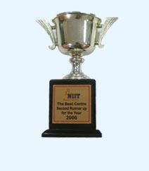 Danh hiệu Best Runing đứng thứ hai trong hệ thống NIIT tại Việt Nam năm 2006