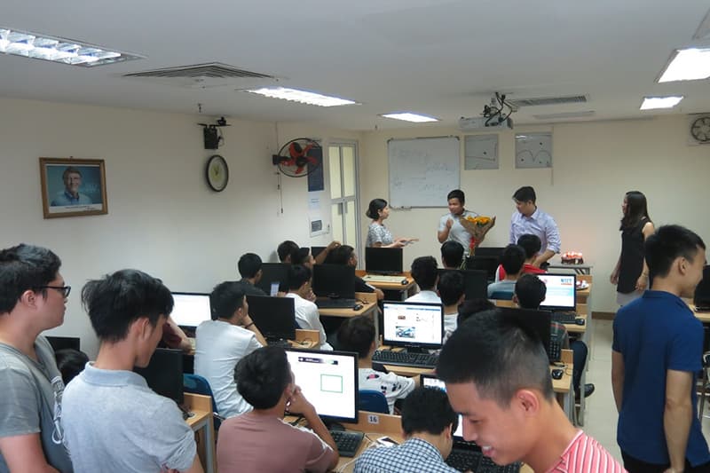 Phòng máy tính trang bị sẵn cho Học viên
