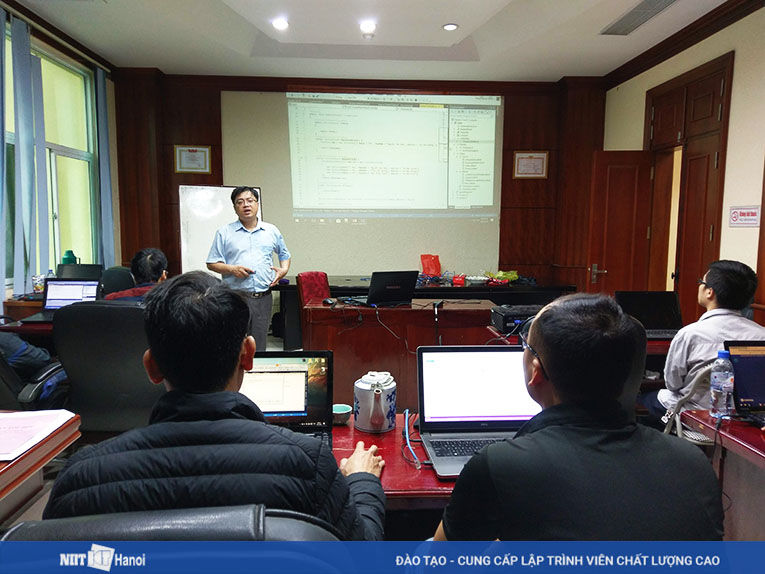 [NIIT-ICT Hà Nội] Bế giảng khóa học ASP.net Core - Công ty xi măng Vicem Hoàng Thạch