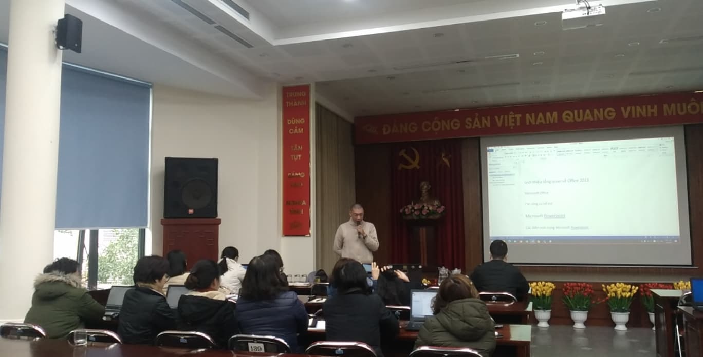 Khai giảng Khóa đào tạo kỹ năng Powerpoint cho Bưu điện Hà Nội