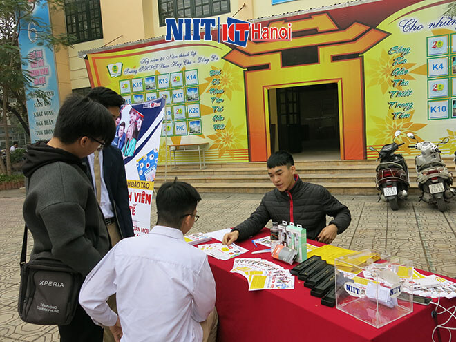 NIIT-ICT Hà Nội tham gia đồng hành cùng Ngày hội CNTT tại THPT Phan Huy Chú-6