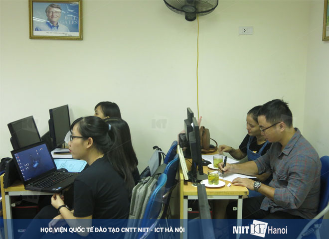 buoi-bao-ve-san-pham-cuoi-khoa-lop-automation-testing-3-2