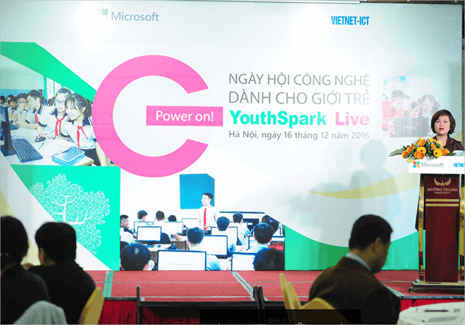 NIIT-ICT tham gia YouthSpark Live 2018 tại Hà Nội, ngày hội mang lại niềm cảm hứng sáng tạo bất tận cho những bạn trẻ đam mê công nghệ!-1