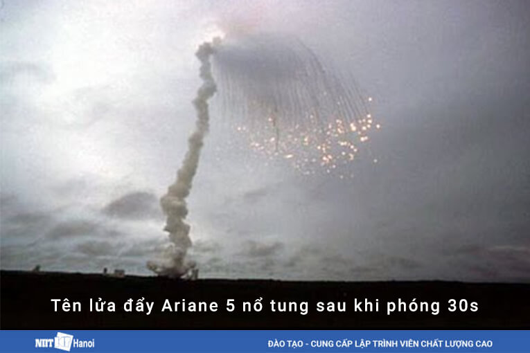 tên lửa Ariane 5 đã nổ tung như pháo hoa.