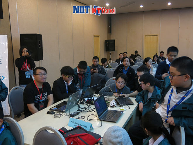 NIIT-ICT Hà Nội tham gia Ngày hội công nghệ cho giới trẻ - YouthSpark Live - Microsoft phối hợp cùng các đơn vị tổ chức-11