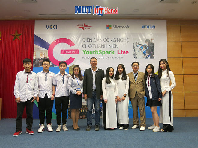 NIIT-ICT Hà Nội tham gia Ngày hội công nghệ cho giới trẻ - YouthSpark Live - Microsoft phối hợp cùng các đơn vị tổ chức-17